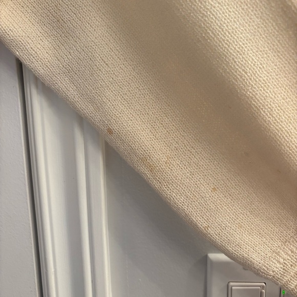 Elegant Cream Floral Sweater - Picture 4 of 14